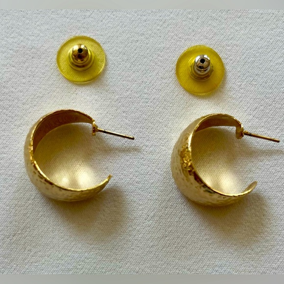 Textured Swirl Mini Hoop Earrings - Picture 10 of 16